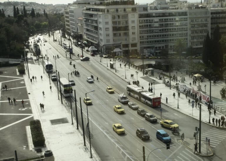 Ποιοί δρόμοι θα είναι κλειστοί σήμερα στην Αθήνα – Πορείες και απεργίες